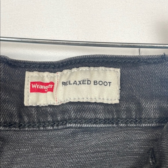 Wrangler Relaxed Boot Cut Black Jeans - Size 32 X 30 - Picture 8 of 10